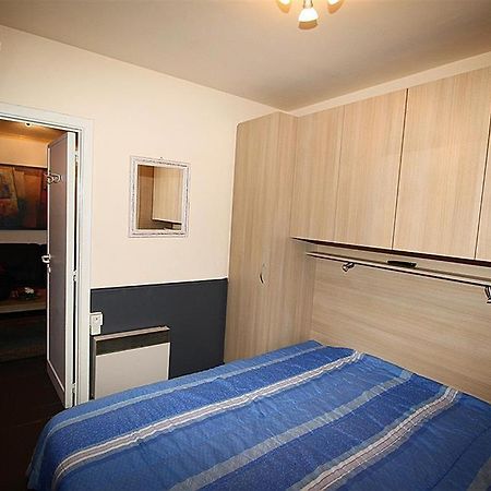 Appartement Dahlia Garden 8p De Haan Bagian luar foto